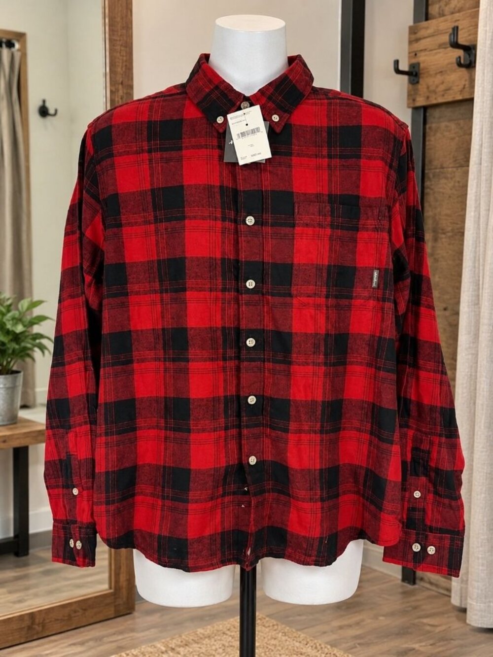 Eddie Bauer Mens Long-Sleeve XL Plaid Button-Up Shirt Red/Black Cotton Classic